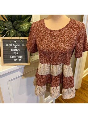 Paper Crane Women’s Shirt Size Small Tiered Peasant Floral